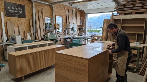 Découvrez des meubles sur mesure réalisés par un menuisier à Annecy