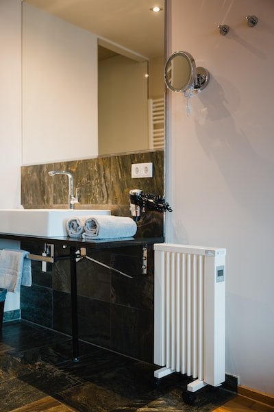 Chauffage électrique : Voici ce qu'il faut savoir sur un radiateur en pierre de lave.